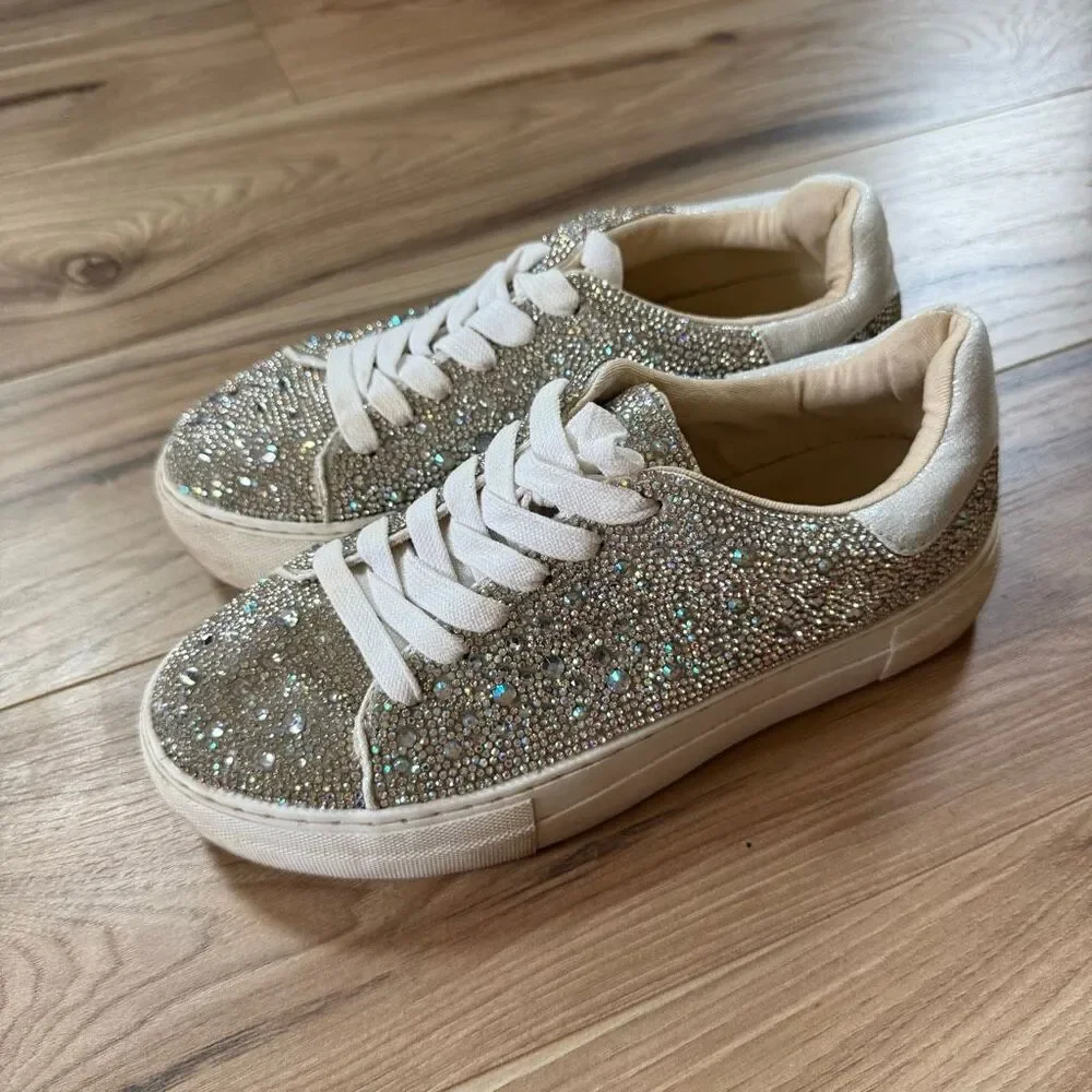 Betsey Johnson Women’s White Silver Sidny Platform Rhinstone Sneaker Size 6.5M